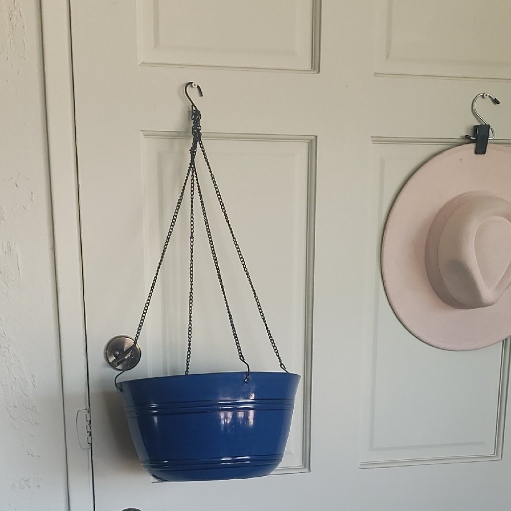 Plastic Hanging planter